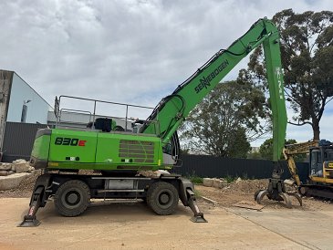 SENNEBOGEN 830 WHEELED E SERIES K17